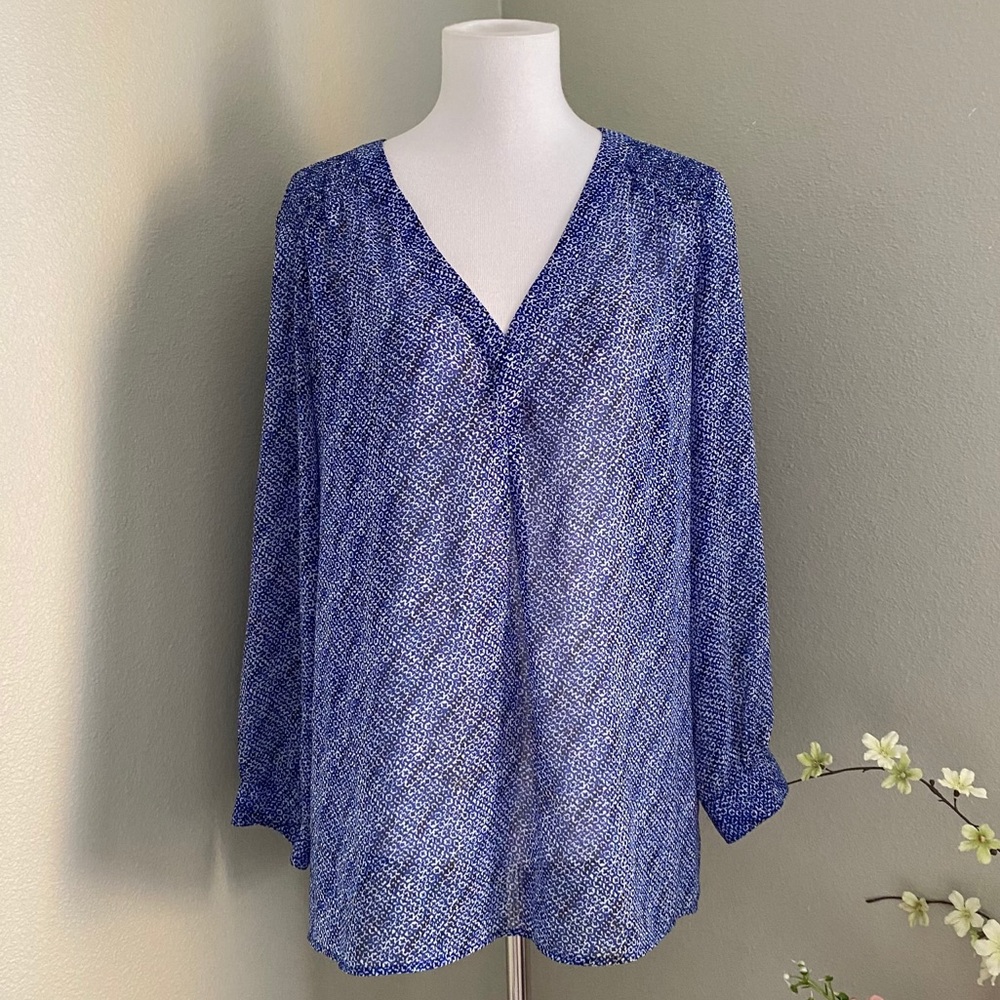 Chelsea28 Blue Print Top